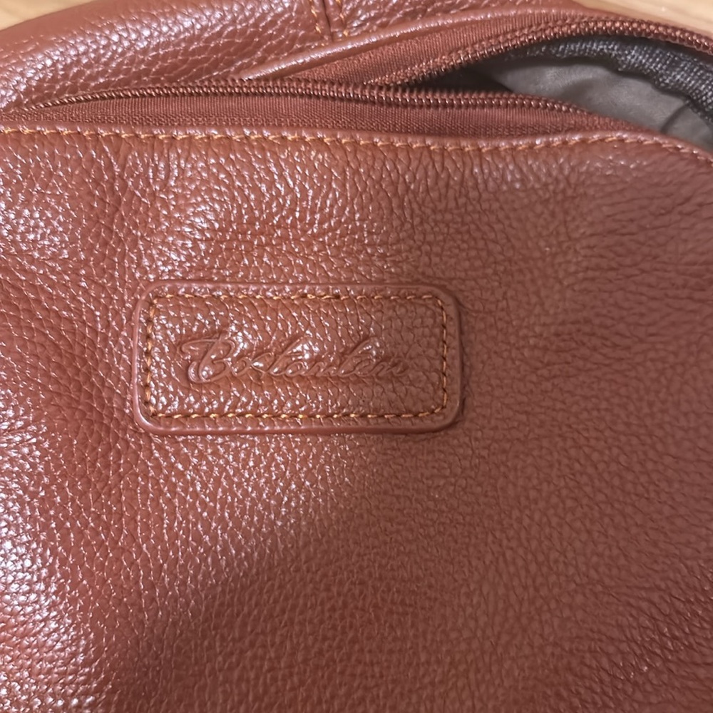 Bostonian Leather Backpack - Picture 2 of 8